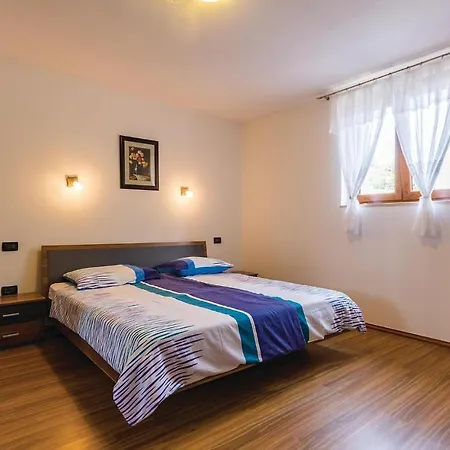 Amazing In With Kitchen *