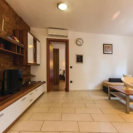 Amazing In With Kitchen